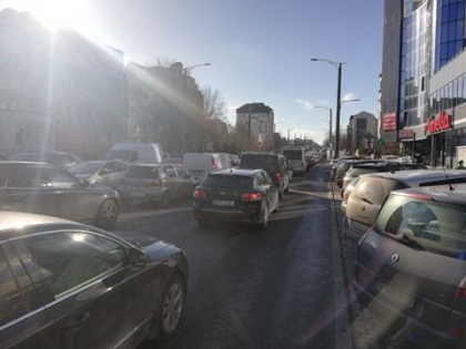 Atentie, soferi. In capitala se circula cu dificultate. Iata care strazi trebuie sa le evitati