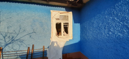 Caz groaznic la Drochia. Un copil de doi ani a ars de viu in casa cuprinsa de flacari. Fratele mai mare, internat la spital, dupa ce mama a aprins focul in soba si i-a lasat singuri in casa - FOTO Caz groaznic la Drochia. Un copil de doi ani a ars de viu in casa cuprinsa de flacari. Fratele mai mare, internat la spital, dupa ce mama a aprins focul in soba si i-a lasat singuri in casa - FOTO