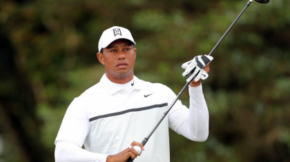 Legenda golfului, Tiger Woods, a ajuns grav ranit la spital dupa ce a fost implicat intr-un accident de masina
