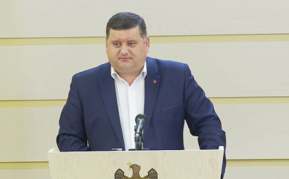 Petru Burduja: "Doi deputati PAS au blocat investitiile capitale pentru intreaga RM. Acest lucru denota aroganta acestor deputati" - VIDEO Petru Burduja: "Doi deputati PAS au blocat investitiile capitale pentru intreaga RM. Acest lucru denota aroganta acestor deputati" - VIDEO