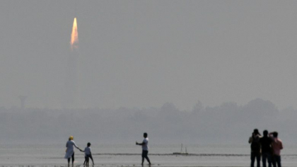Brazilia a lansat primul sau satelit pentru monitorizarea defrisarilor din Padurea Amazoniana Brazilia a lansat primul sau satelit pentru monitorizarea defrisarilor din Padurea Amazoniana
