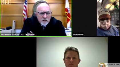 Un chirurg a operat un pacient in timp ce participa la o audiere online intr-un proces