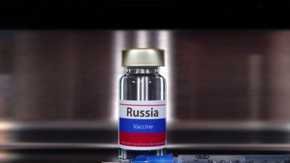 Rusia sustine ca va incepe testarea unui vaccin care produce imunitate celulara si protectie pe o perioada intre 13 si 17 ani Rusia sustine ca va incepe testarea unui vaccin care produce imunitate celulara si protectie pe o perioada intre 13 si 17 ani