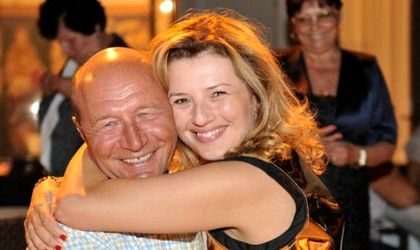 Fiica lui Traian Basescu, Ioana - condamnata la 5 ani de puscarie, iar Elena Udrea - 8 ani de detentie, in dosarul finantarii ilegale a prezidentialelor din 2009