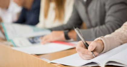 Elevii din Moldova au lansat o petitie online prin care cer anularea BAC-ului: "Nu suntem multumiti de rezultatele noastre pe timp de pandemie. Am muncit 12 ani, nu pentru a da testul din sesiune repetata" Elevii din Moldova au lansat o petitie online prin care cer anularea BAC-ului: "Nu suntem multumiti de rezultatele noastre pe timp de pandemie. Am muncit 12 ani, nu pentru a da testul din sesiune repetata"