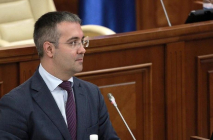 Sergiu Sirbu s-a plans la Procuratura pe ofiterii SPPS, dupa ce acestia i-au interzis accesul la sedinta CSS: "SPPS trebuie sa-si indeplineasca misiunea conform legii, nu sa se transforme intr-un batalion personal al presedintelui"