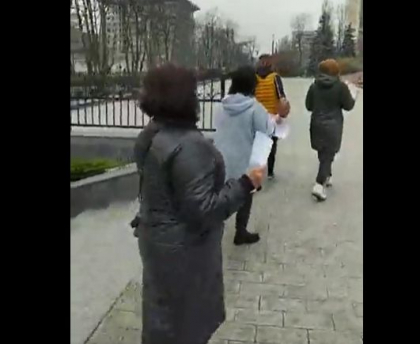 Agentii economici au protestat in centrul capitalei: "Vrem sa muncim" - VIDEO Agentii economici au protestat in centrul capitalei: "Vrem sa muncim" - VIDEO