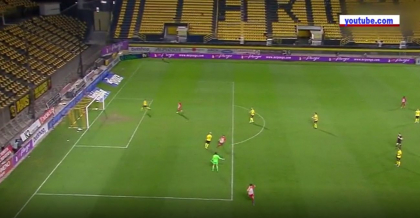 Un portar din campionatul de fotbal al Greciei a incasat cel mai rusinos gol al carierei Un portar din campionatul de fotbal al Greciei a incasat cel mai rusinos gol al carierei