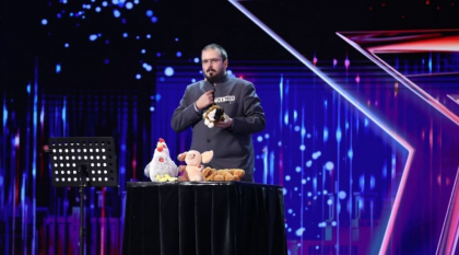 Romanii au talent 2021: Valeriu Nichitean a starnit hohote de ras cu pilda sa si prietenii necuvantatori de pe scena Romanii au talent 2021: Valeriu Nichitean a starnit hohote de ras cu pilda sa si prietenii necuvantatori de pe scena