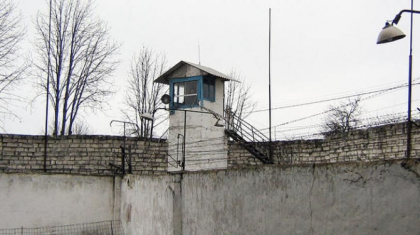 Inchisoare cu executare pentru minorul care a violat o femeie la Causeni. Al doilea, declarat „iresponsabil” de expertiza psihiatrica - Anticoruptie.md Inchisoare cu executare pentru minorul care a violat o femeie la Causeni. Al doilea, declarat „iresponsabil” de expertiza psihiatrica - Anticoruptie.md