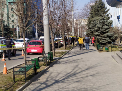 Alerta cu bomba la Judecatoria Buiucani - falsa. Ce risca persoana care a facut apelul Alerta cu bomba la Judecatoria Buiucani - falsa. Ce risca persoana care a facut apelul