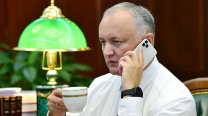 Presedintia confirma si vine cu documente precum ca Igor Dodon a cumparat doua iPhone-uri de ultima generatie, cheltuind aproape 60 de mii de lei din banii statului: telefoanele au fost luate in rate. Solicitarea PRO TV / DOC Presedintia confirma si vine cu documente precum ca Igor Dodon a cumparat doua iPhone-uri de ultima generatie, cheltuind aproape 60 de mii de lei din banii statului: telefoanele au fost luate in rate. Solicitarea PRO TV / DOC