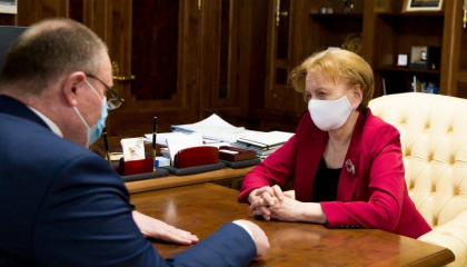 Ar putea fi anuntate noi restrictii? Dupa recomandarile Maiei Sandu privind instituirea unui lockdown, presedintele parlamentului a avut o intrevedere cu prim-ministrul interimar. Ce au discutat Ar putea fi anuntate noi restrictii? Dupa recomandarile Maiei Sandu privind instituirea unui lockdown, presedintele parlamentului a avut o intrevedere cu prim-ministrul interimar. Ce au discutat
