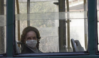 Italia intra in „zona rosie” de Paste