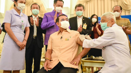 Thailanda a reluat vaccinarea cu AstraZeneca. Premierul Prayut Chan-ocha a primit prima doza