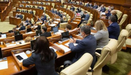 Inca trei deputati sunt confimati pozitiv cu Covid-19. Cine sunt acestia Inca trei deputati sunt confimati pozitiv cu Covid-19. Cine sunt acestia