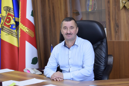 Presedintele raionului Donduseni locuieste intr-o casa de doar 30 de lei Presedintele raionului Donduseni locuieste intr-o casa de doar 30 de lei