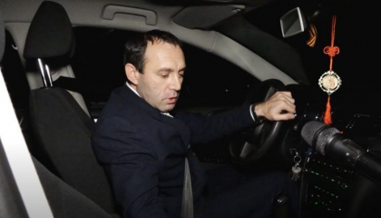 Presedintele raionului Falesti - prins din nou beat la volan - VIDEO Presedintele raionului Falesti - prins din nou beat la volan - VIDEO