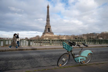 Lockdown in Franta. In Paris si in 16 departamente vor fi impuse restrictii dure: Intreprinderile neesentiale se vor inchide si circlulatia va fi restrictionata Lockdown in Franta. In Paris si in 16 departamente vor fi impuse restrictii dure: Intreprinderile neesentiale se vor inchide si circlulatia va fi restrictionata