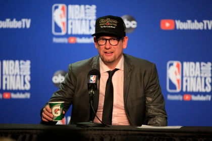 Nick Nurse, antrenorul echipei Toronto Raptors, a fost amendat cu 50 de mii de dolari. Iata pentru ce Nick Nurse, antrenorul echipei Toronto Raptors, a fost amendat cu 50 de mii de dolari. Iata pentru ce