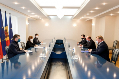 Maia Sandu, dupa intrevederea cu ambasadorul Federatiei Ruse in RM: "Ne dorim sa obtinem ajutor din partea Federatiei Ruse pentru acces mai rapid la vaccinul Sputnik V"