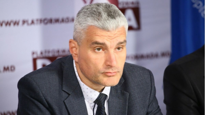 "Discutii intre Sandu si Dodon exista". Declaratiile deputatului Alexandru Slusari, la InPROfunzime "Discutii intre Sandu si Dodon exista". Declaratiile deputatului Alexandru Slusari, la InPROfunzime
