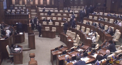 Deputatii PSRM si platforma "Pentru Moldova" au PARASIT sedinta Parlamentului: "Nu vrem sa participam la acest show" - VIDEO Deputatii PSRM si platforma "Pentru Moldova" au PARASIT sedinta Parlamentului: "Nu vrem sa participam la acest show" - VIDEO