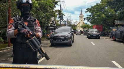 Atac sinucigas cu bomba in apropierea unei catedrale din Indonezia. Mai multi raniti