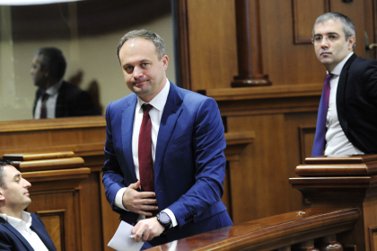 Andrian Candu: "O initiativa a presedintei Maia Sandu ar fi adus nu promisiuni, ca pana acum, dar 60 milioane de euro in tara" Andrian Candu: "O initiativa a presedintei Maia Sandu ar fi adus nu promisiuni, ca pana acum, dar 60 milioane de euro in tara"