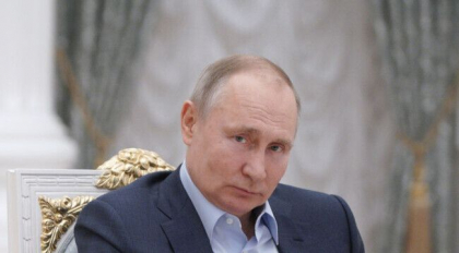 Vladimir Putin urmareste zilnic televiziunile germane pentru a-si mentine fluenta, anunta Kremlinul