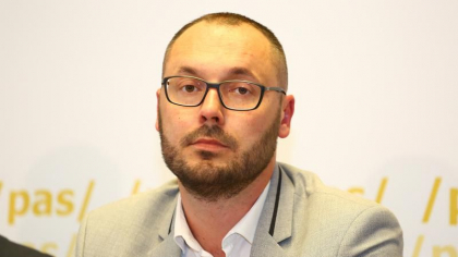 Sergiu Litvinenco: "Aceasta ”stare de urgenta” e doar pentru a incerca sa se evite dizolvarea Parlamentului" Sergiu Litvinenco: "Aceasta ”stare de urgenta” e doar pentru a incerca sa se evite dizolvarea Parlamentului"