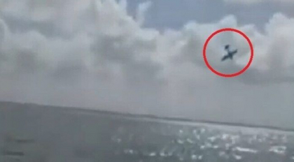 Tragedie aviatica la petrecerea de dezvaluire a genului unui bebelus. Doi oameni au murit - VIDEO Tragedie aviatica la petrecerea de dezvaluire a genului unui bebelus. Doi oameni au murit - VIDEO