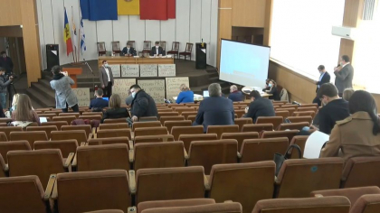 LIVE. Sedinta Consiliului Municipal Chisinau. Principalul subiect de pe ordinea de zi este constructia unor blocuri locative imense in capitala