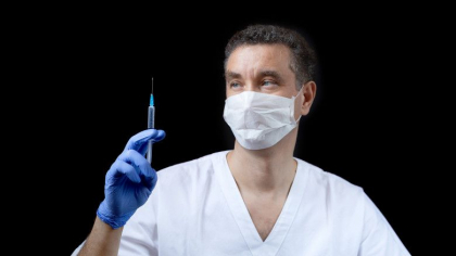 Vaccinarea devine obligatorie pentru personalul medical din Italia Vaccinarea devine obligatorie pentru personalul medical din Italia