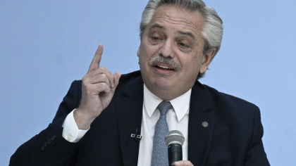 Presedintele Argentinei a facut COVID de ziua lui. El fusese vaccinat cu Sputnik Presedintele Argentinei a facut COVID de ziua lui. El fusese vaccinat cu Sputnik