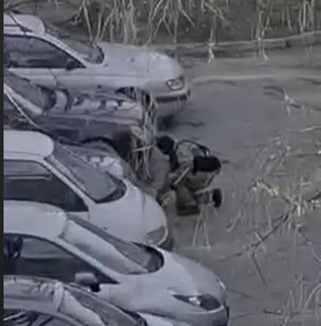 Zona incercuita la Posta Veche. Politistii au gasit o masina in care ar fi fost urcat judecatorului ucrainean Nicolae Ceaus, dupa ce a fost rapit - VIDEO