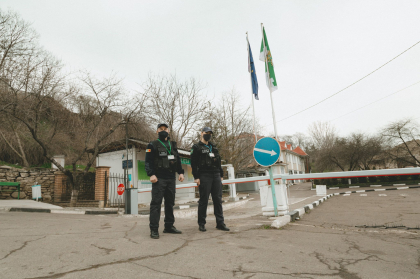 Situatia la frontiera. 12 documente falsificate, depistate intr-o zi. Ce alte incalcari au descoperit politistii
