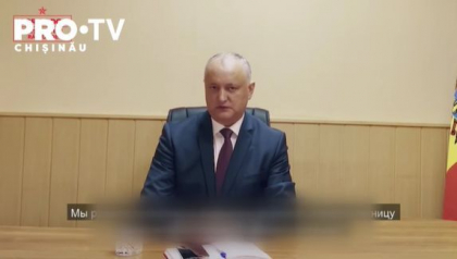 Ministerul de Externe a emis o circulara, dupa ce Dodon si-a filmat vlogul in incinta Ambasadei Moldovei la Moscova: "Oficiile consulare nu pot fi folosite in scopuri politice" Ministerul de Externe a emis o circulara, dupa ce Dodon si-a filmat vlogul in incinta Ambasadei Moldovei la Moscova: "Oficiile consulare nu pot fi folosite in scopuri politice"