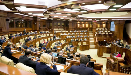 PSRM cere din nou sa fie anulata legea miliardului. Dumitru Alaiba: "In mod (sado)populist, majoritatea PSRM-Sor voteaza prostii anticonstitutionale" PSRM cere din nou sa fie anulata legea miliardului. Dumitru Alaiba: "In mod (sado)populist, majoritatea PSRM-Sor voteaza prostii anticonstitutionale"