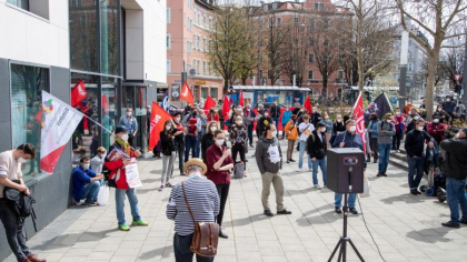 Miscarea „Zero COVID”. Sute de oameni au iesit in strada in Germania pentru a cere reguli mai stricte Miscarea „Zero COVID”. Sute de oameni au iesit in strada in Germania pentru a cere reguli mai stricte