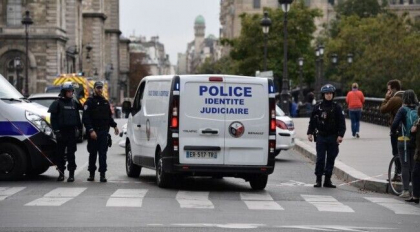 Atac cu focuri de arma in Paris. Cel putin o persoana a murit Atac cu focuri de arma in Paris. Cel putin o persoana a murit