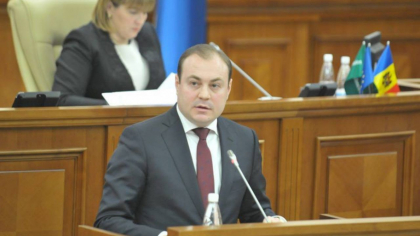 Il va da in judecata. Reactia lui Nichiforciuc la acuzatiile aduse de Slusari, privind cariera de la Micauti: "I-as sugera sa viziteze institutia de la Costiujeni, acolo sunt oameni care ar fi gata sa-l asculte" Il va da in judecata. Reactia lui Nichiforciuc la acuzatiile aduse de Slusari, privind cariera de la Micauti: "I-as sugera sa viziteze institutia de la Costiujeni, acolo sunt oameni care ar fi gata sa-l asculte"