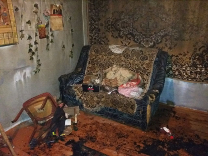 Incendiu la Nisporeni. Un barbat a ars in propria casa: trupul neinsufletit - scos de vecinii sai - FOTO Incendiu la Nisporeni. Un barbat a ars in propria casa: trupul neinsufletit - scos de vecinii sai - FOTO