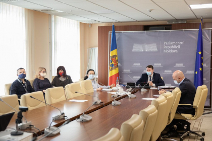 "Moldovagaz” - audiata de Comisia de control al finantelor publice: peste 700 milioane de dolari datorii la "Gazprom"
