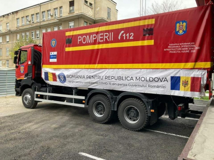 Cele inca 132 mii de doze de vaccin produse de compania AstraZeneca au plecat astazi catre Republica Moldova din Romania - FOTO Cele inca 132 mii de doze de vaccin produse de compania AstraZeneca au plecat astazi catre Republica Moldova din Romania - FOTO