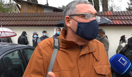 LIVE. Renato Usatii - la protestul din fata Curtii Constitutionale