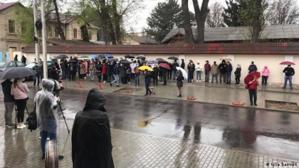 PAS isi scoate oamenii in strada si anunta protest in fata Curtii Constitutionale: "Trebuie sa iesim in apararea Constitutiei" PAS isi scoate oamenii in strada si anunta protest in fata Curtii Constitutionale: "Trebuie sa iesim in apararea Constitutiei"