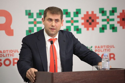 Dat in cautare internationala, Ilan Sor sustine o conferinta de presa Dat in cautare internationala, Ilan Sor sustine o conferinta de presa