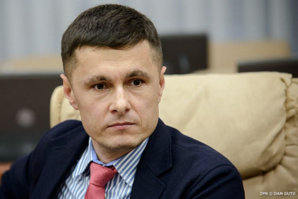 Fadei Nagacevschi sustine ca este urmarit la comanda unor politicieni: "Opriti-va pana nu ati discreditat totul in aceasta tara" Fadei Nagacevschi sustine ca este urmarit la comanda unor politicieni: "Opriti-va pana nu ati discreditat totul in aceasta tara"