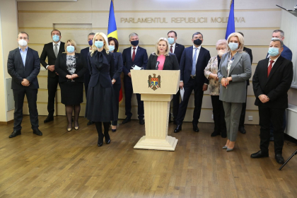 Partidul SOR si platforma „Pentru Moldova”, dupa ce starea de urgenta a fost anulata: "Este o decizie pur politica, o greseala, care ne va costa scump. Suntem pregatiti de alegeri" Partidul SOR si platforma „Pentru Moldova”, dupa ce starea de urgenta a fost anulata: "Este o decizie pur politica, o greseala, care ne va costa scump. Suntem pregatiti de alegeri"